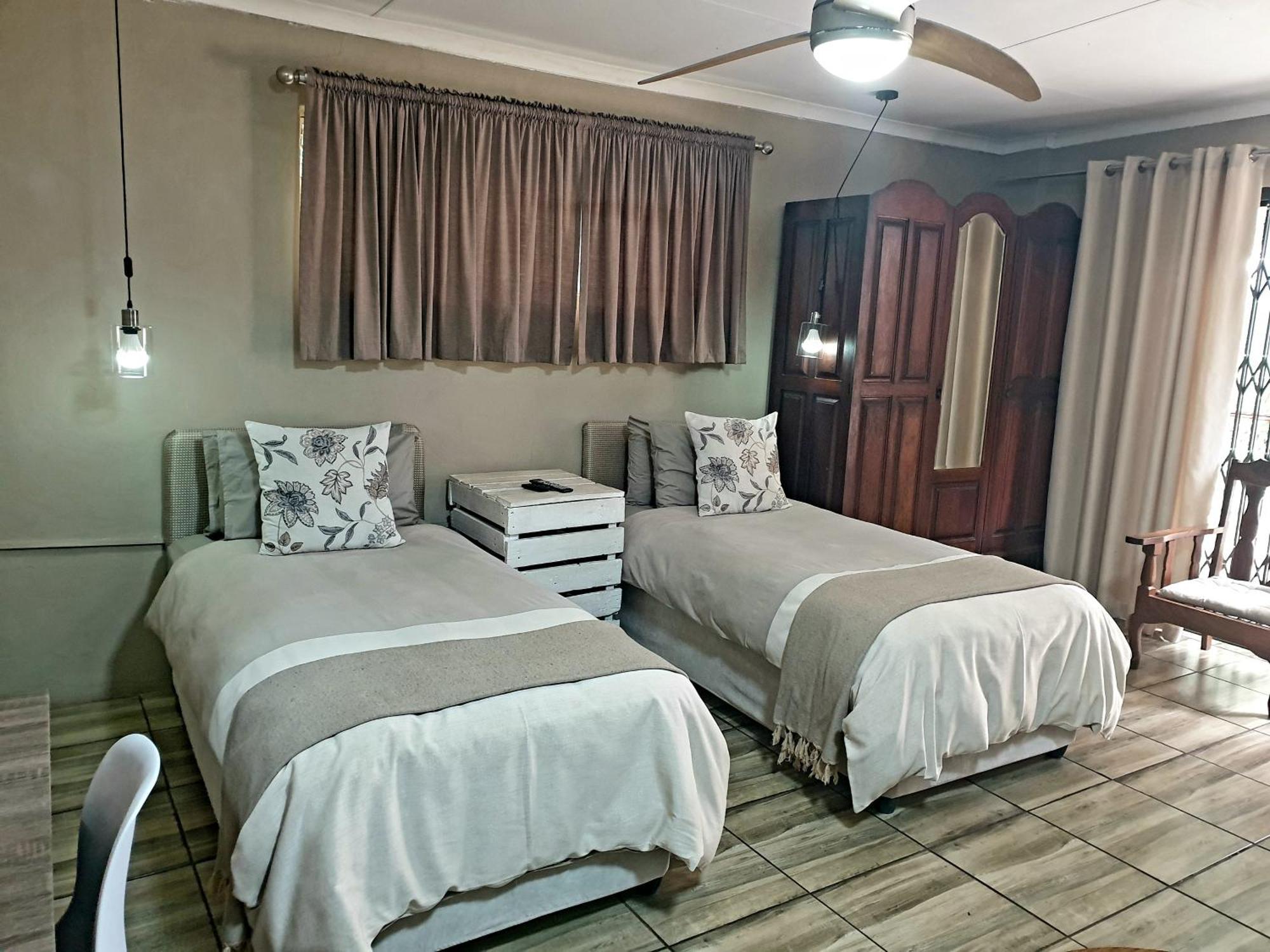 Rand Self-Catering Accommodation Carolina Екстер'єр фото
